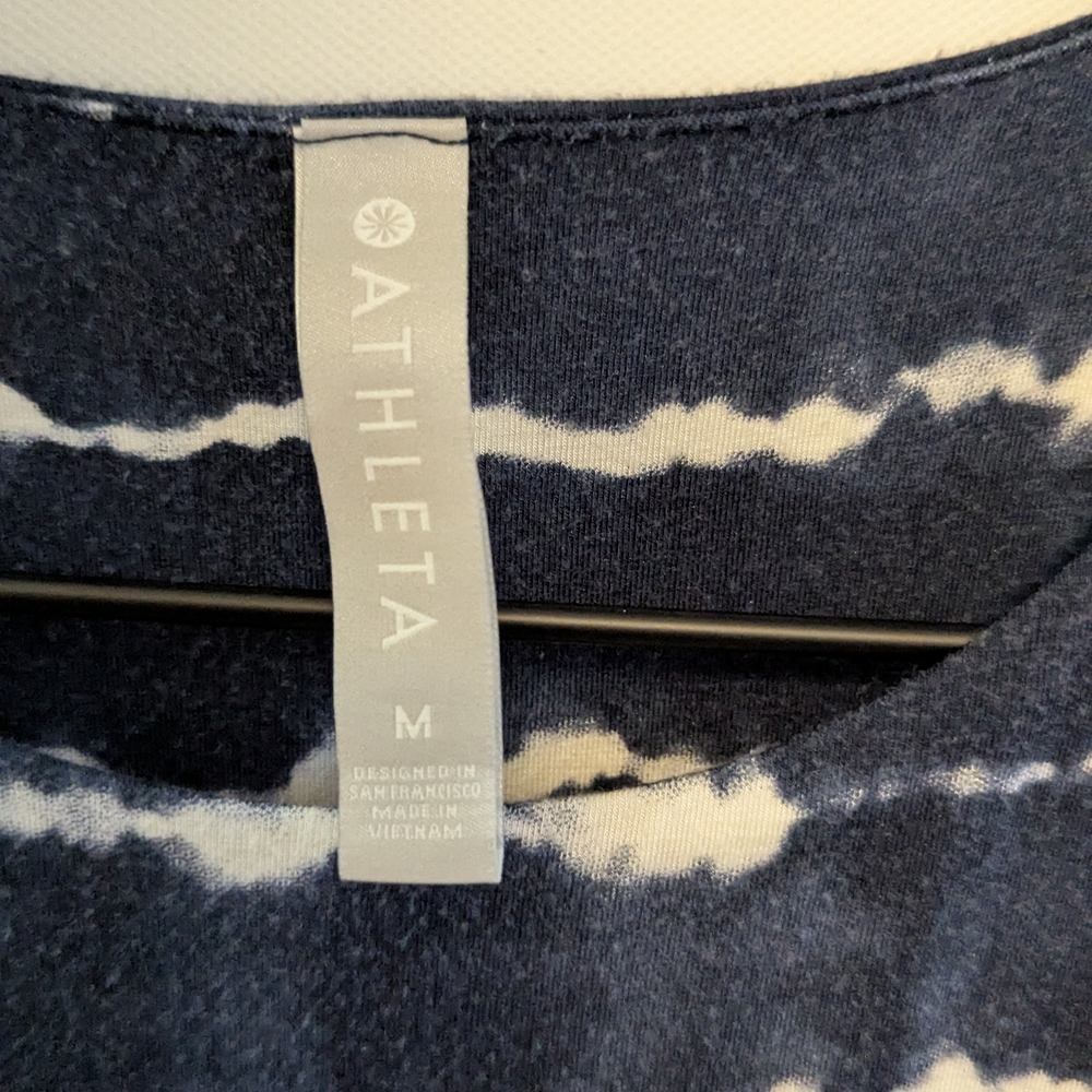 Athleta Navy White Dress Sz Medium great used cond. so comfy & soft leisure wear - Picture 2 of 3